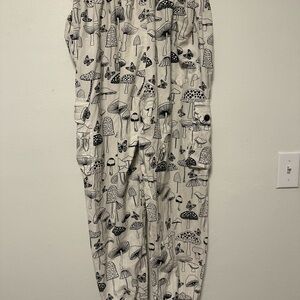Rising International Black and White Print mushroom Cotton pants
